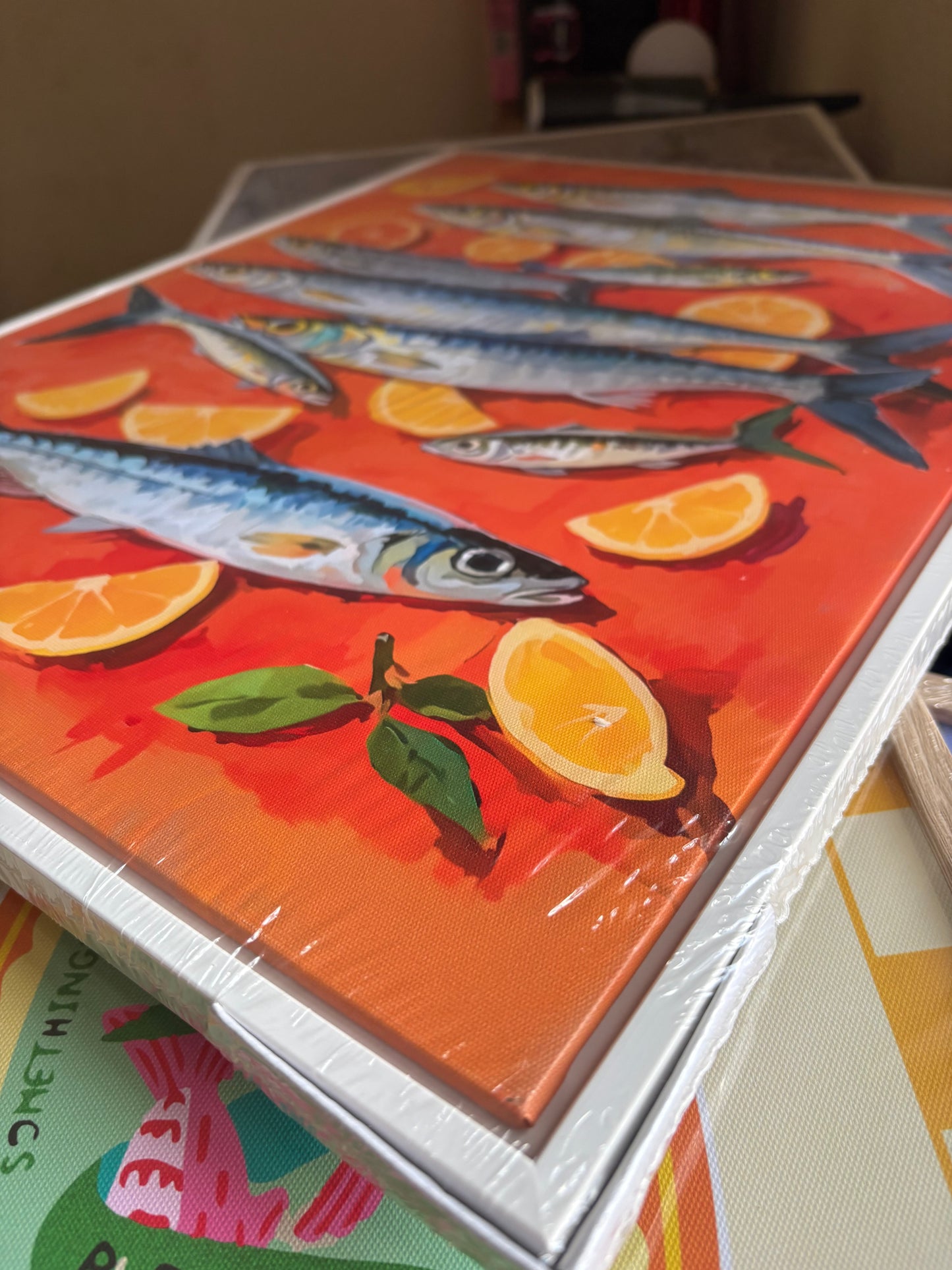 Fish Canvas Wall Art – Framed Print 50x40cm – Modern Kitchen & Dining Decor
